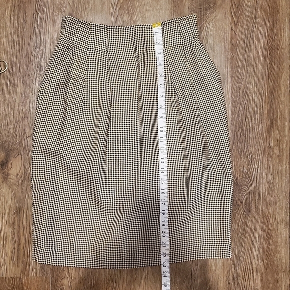 The Works Saks Fifth Avenue Checkered Skirt Size 8 Petite - Picture 6 of 7